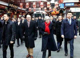 特雷莎·梅：英国很荣幸成为首届中国国际进口博览会主宾国